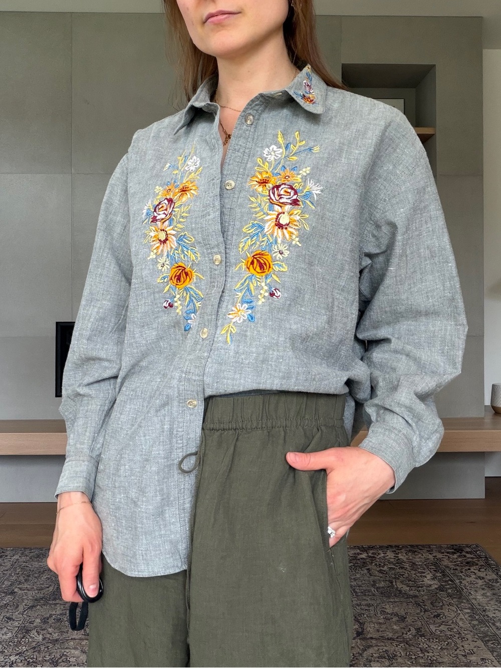 Vintage cotton Japanese Embroidered Button-Up chambray w/ Floral Accent m-l